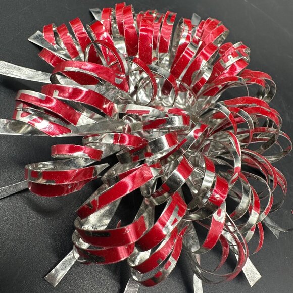 Vintage Atomic Starburst Christmas Ornaments Aluminum Handmade Set Of 2 Red - Picture 5 of 7